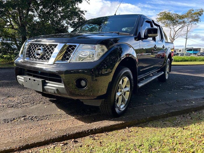 2014 Nissan Navara ST