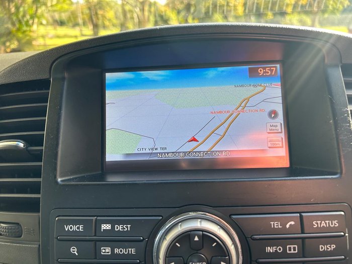 2014 Nissan Navara ST