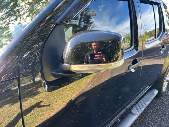 2014 Nissan Navara ST