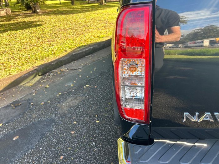 2014 Nissan Navara ST