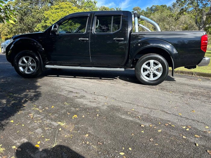 2014 Nissan Navara ST
