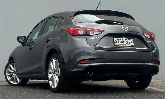 2017 Mazda 3 SP25