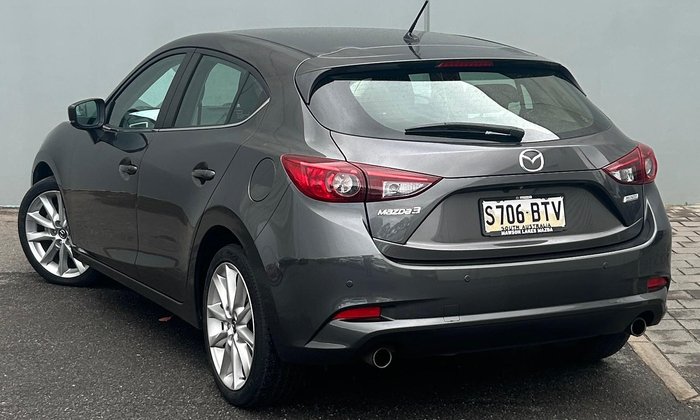 2017 Mazda 3 SP25