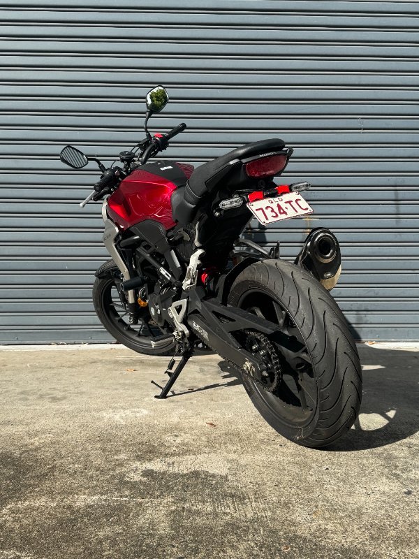 2018 Honda CB300R Red