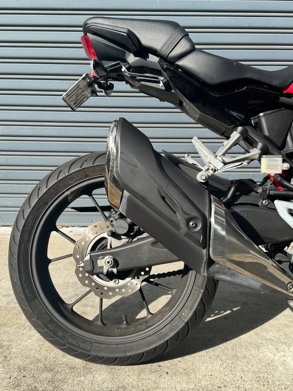 2018 Honda CB300R Red
