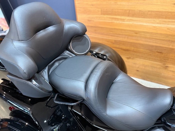 2025 Harley-davidson 2025 Harley-davidson 1900CC FLHTCUTG TRI GLIDE U/CLC 114 TRI BLACK