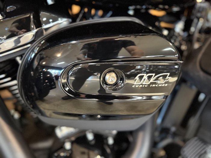2025 Harley-davidson 2025 Harley-davidson 1900CC FLHTCUTG TRI GLIDE U/CLC 114 TRI BLACK
