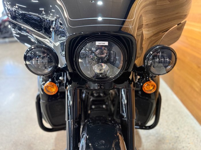 2025 Harley-davidson 2025 Harley-davidson 1900CC FLHTCUTG TRI GLIDE U/CLC 114 TRI BLACK