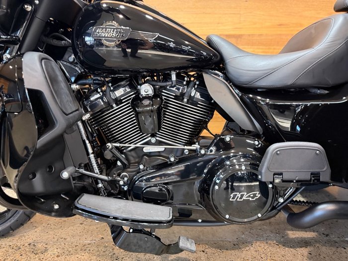 2025 Harley-davidson 2025 Harley-davidson 1900CC FLHTCUTG TRI GLIDE U/CLC 114 TRI BLACK