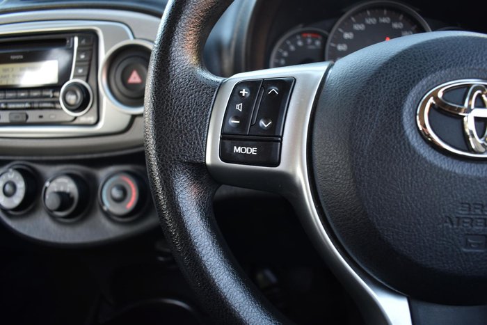 2012 Toyota Yaris YR