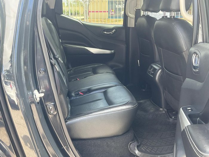 2018 Nissan Navara ST-X