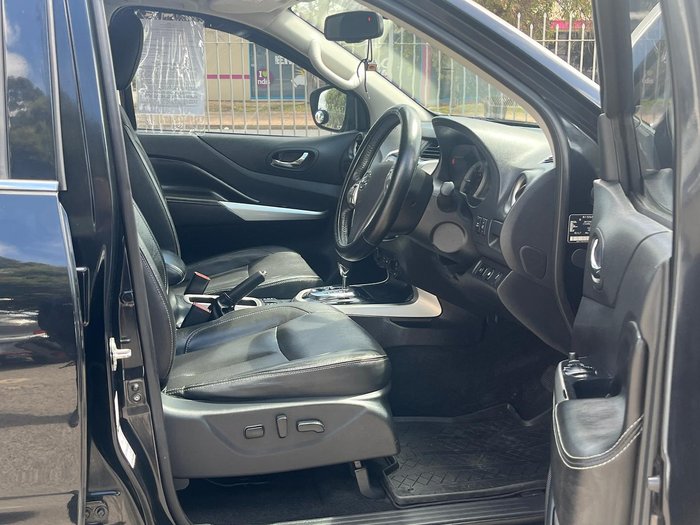 2018 Nissan Navara ST-X