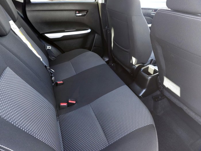2016 Suzuki Vitara RT-S LY Cool White