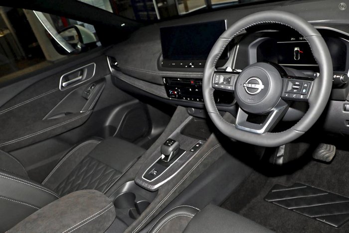 2025 Nissan QASHQAI Ti-L