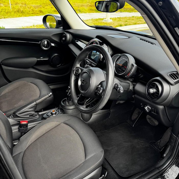2020 MINI Hatch Cooper