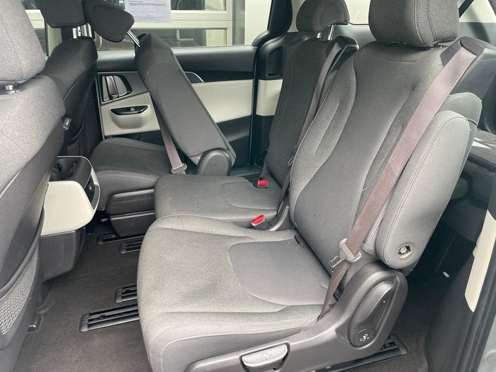 2022 Kia Carnival S