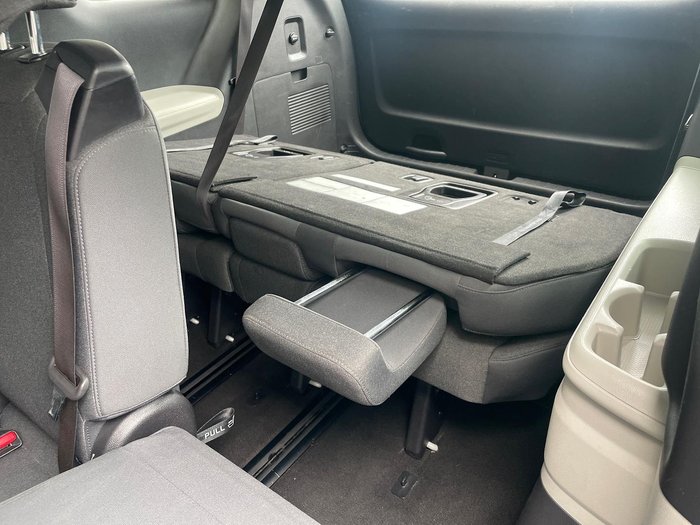 2022 Kia Carnival S