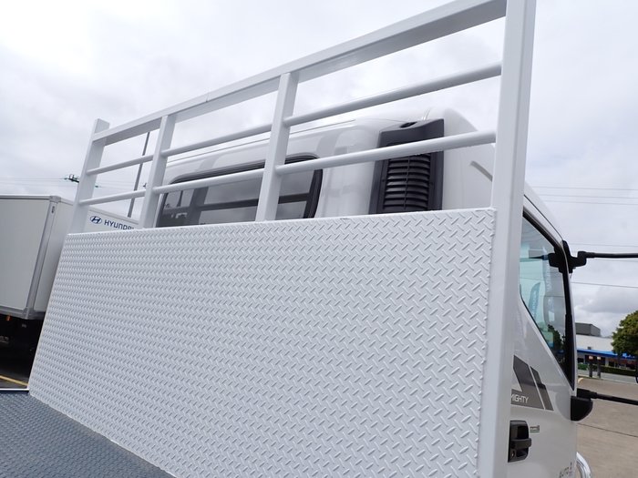 2025 HYUNDAI EX9 ELWB WHITE