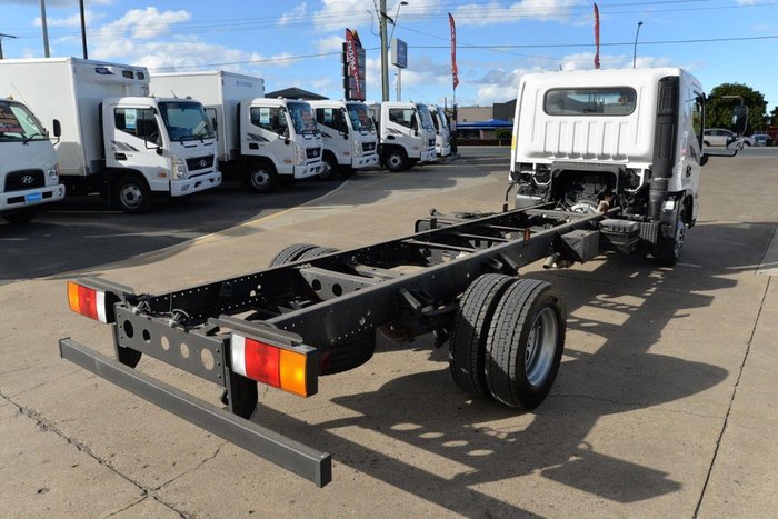 2025 HYUNDAI EX9 ELWB WHITE