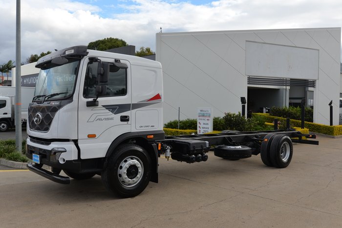 2025 HYUNDAI D217 ULWB WHITE