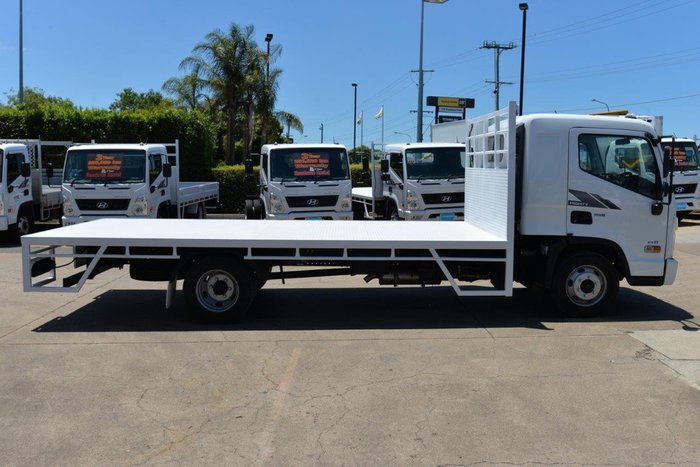 2025 HYUNDAI EX9 LWB WHITE