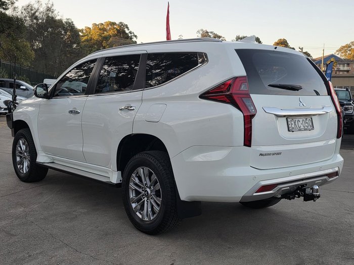 2020 Mitsubishi Pajero GLX