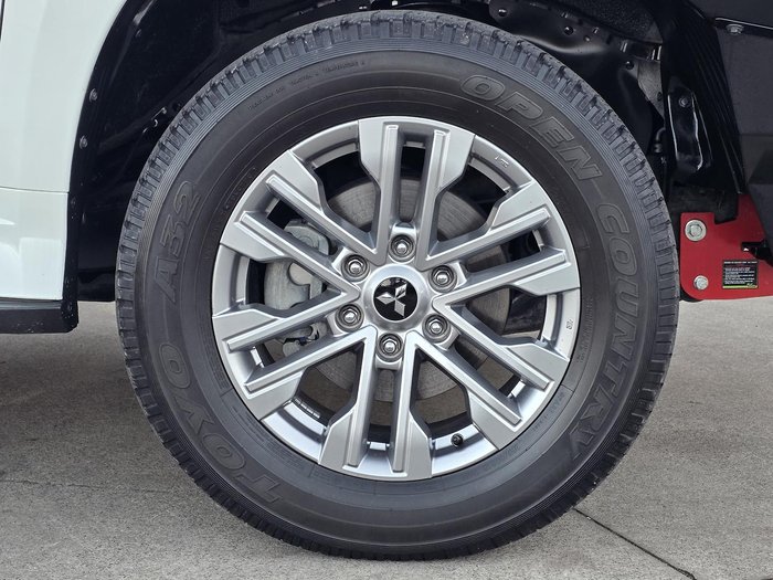 2020 Mitsubishi Pajero GLX