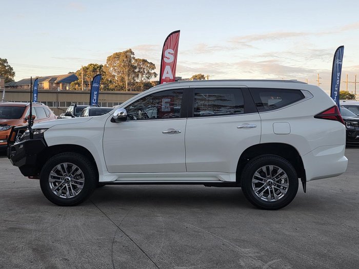 2020 Mitsubishi Pajero GLX