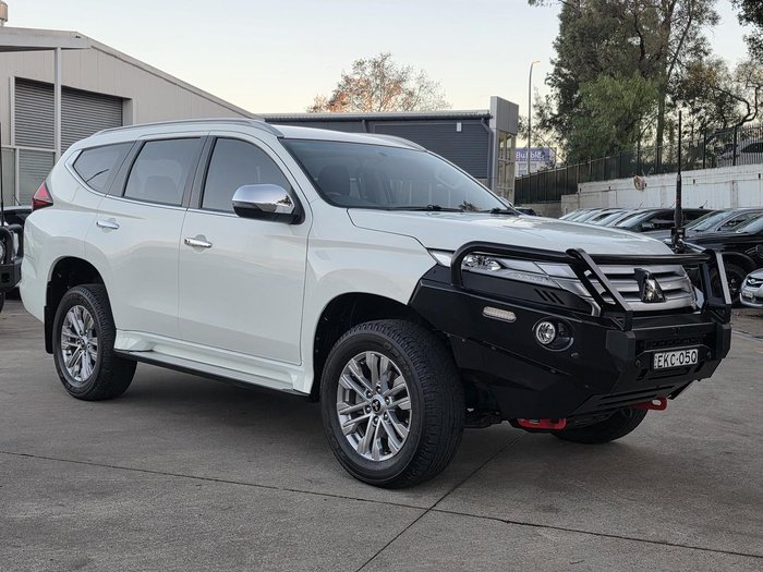 2020 Mitsubishi Pajero GLX