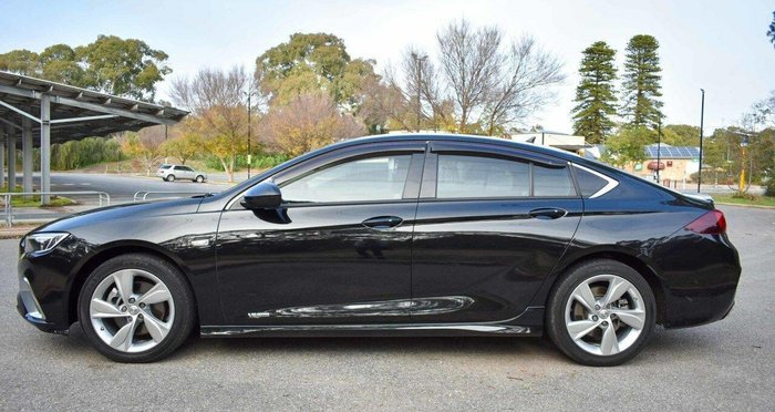 2018 Holden Commodore RS-V