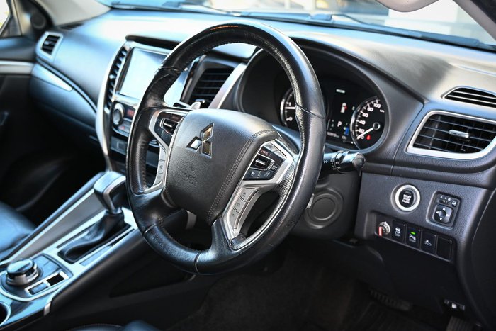 2018 Mitsubishi Pajero Sport GLS