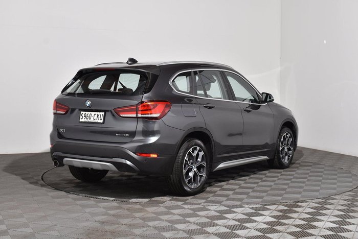 2021 BMW X1 sDrive18i