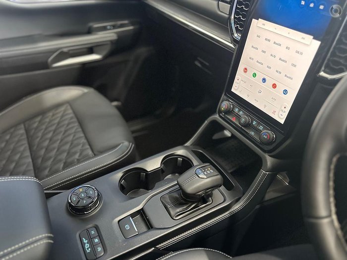 2025 Ford Everest Platinum