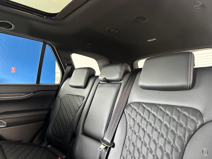 2025 Ford Everest Platinum