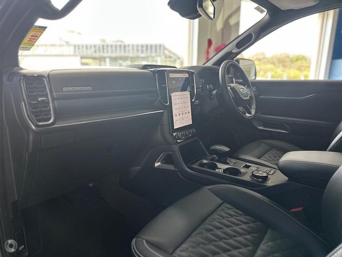 2025 Ford Everest Platinum