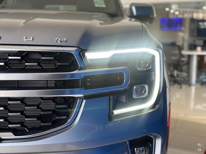 2025 Ford Everest Platinum