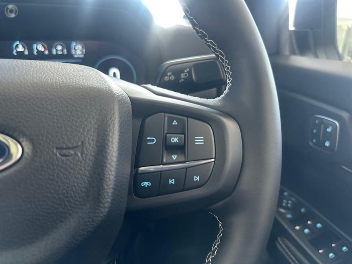 2025 Ford Everest Platinum