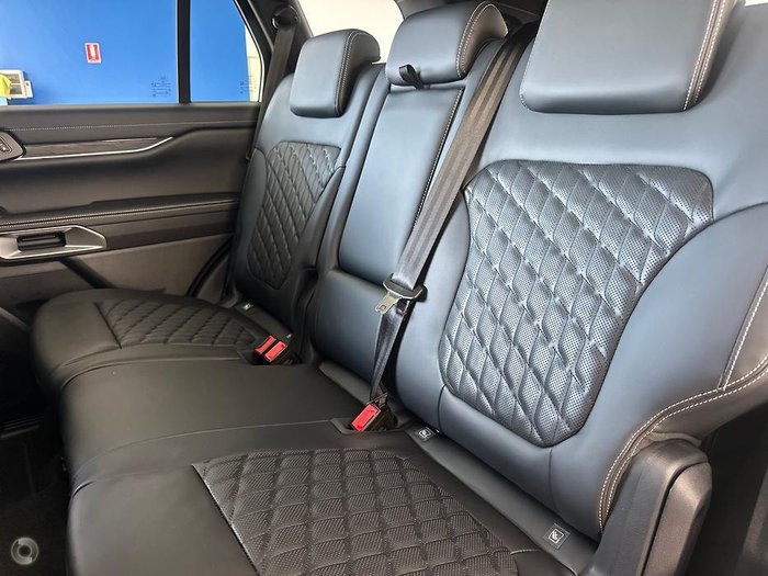 2025 Ford Everest Platinum