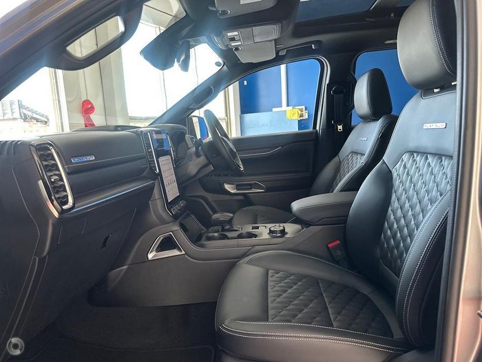 2025 Ford Everest Platinum
