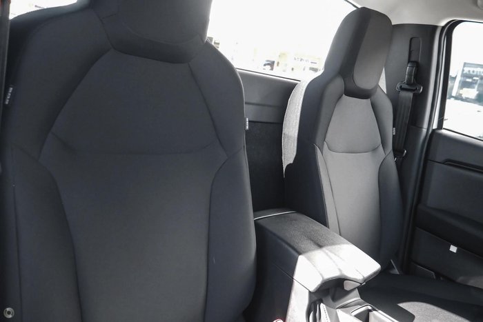 2025 Isuzu D-MAX SX High Ride
