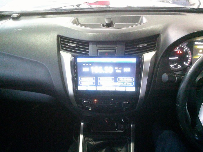 2016 Nissan Navara ST D23 Series 2 4X4 Dual Range Cosmic Black