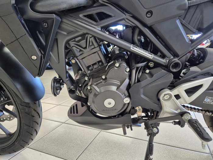 2024 Honda CB300R (CB300RA) CB300 Black