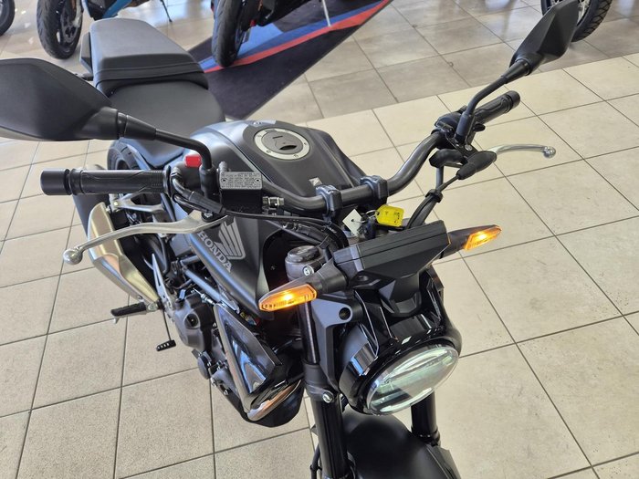 2024 Honda CB300R (CB300RA) CB300 Black