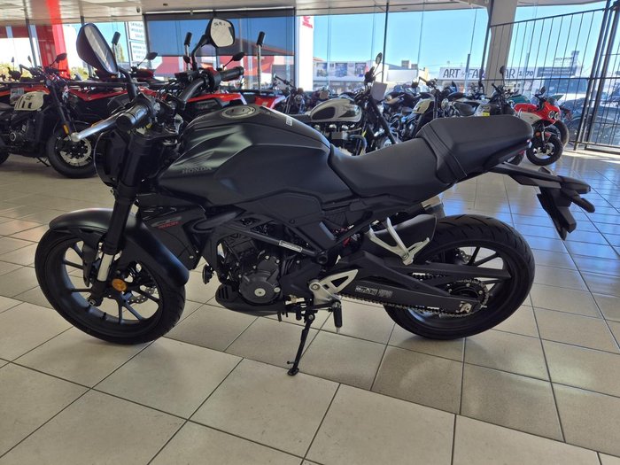 2024 Honda CB300R (CB300RA) CB300 Black
