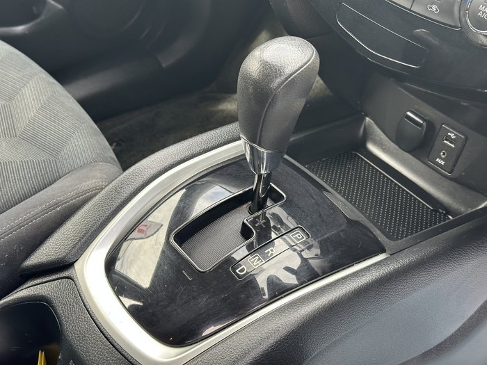 2015 Nissan X-TRAIL ST