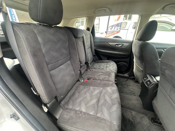 2015 Nissan X-TRAIL ST