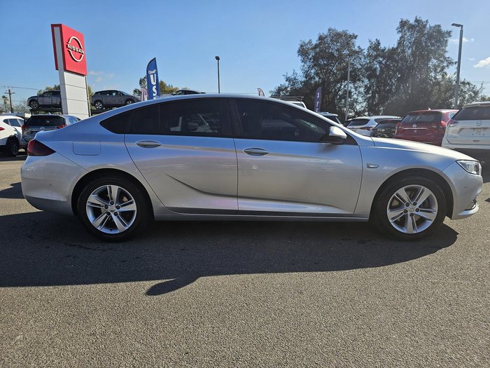 2018 Holden Commodore LT