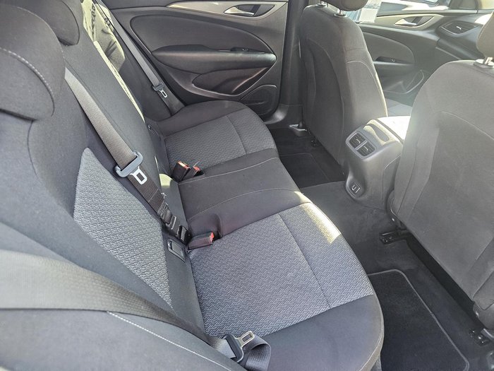 2018 Holden Commodore LT