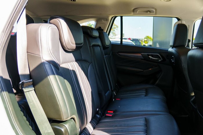 2022 Isuzu MU-X LS-T