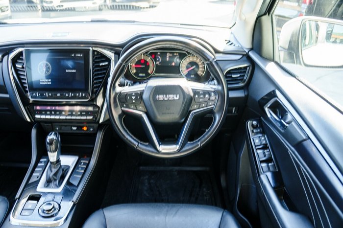 2022 Isuzu MU-X LS-T